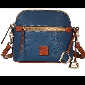 Dooney and Bourke Bag